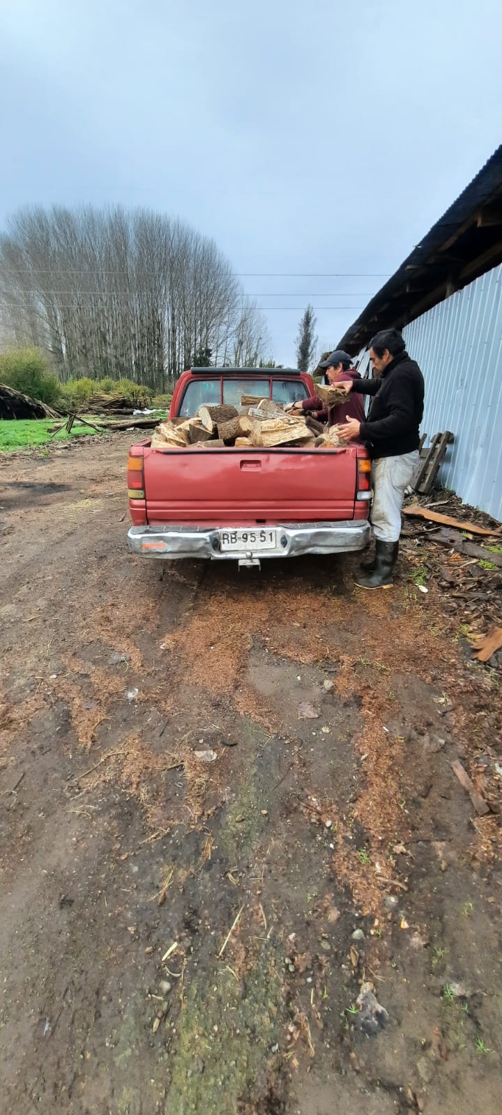 Donación-leña-Blanca-Carrión